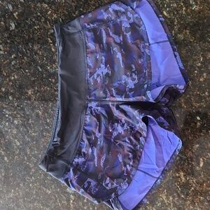 Lululemon Speed Shorts 2.5"